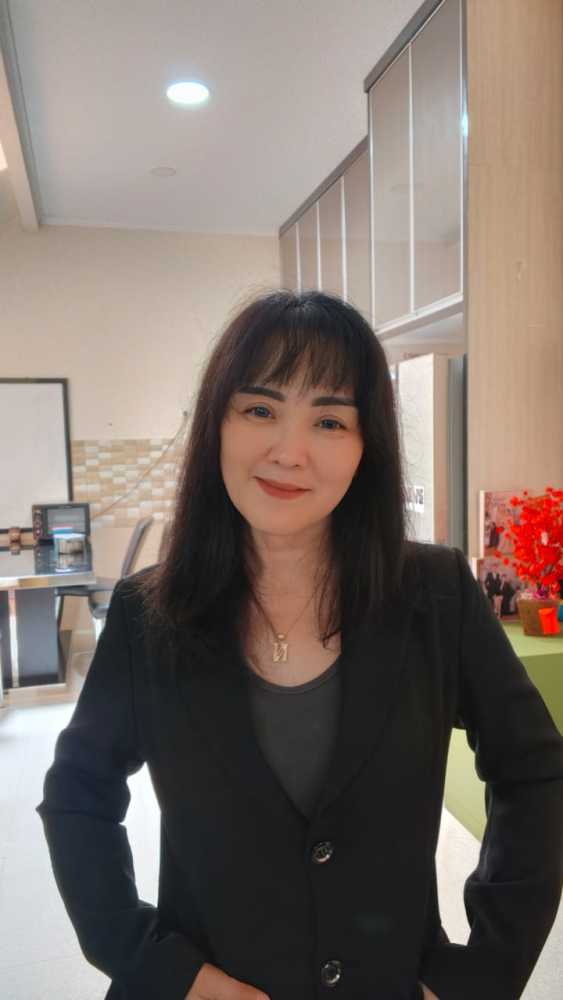 Henike henike | Agen Properti GadingPro