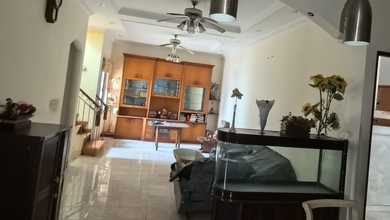 Kesempatan Eksklusif, rumah Mewah di Daan Mogot, Tangerang, LB 240m²