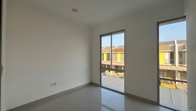 Rumah Sewa Nyaman Lokasi Pantai Indah Kapuk 2, Jakarta Utara, LB 62m²