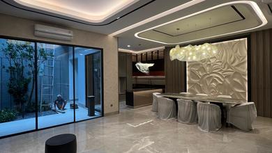 Rumah Elegan di Pantai Indah Kapuk, Jakarta Utara, 5 KT, LT 192m²