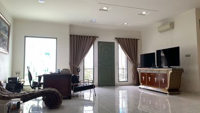 Rumah Elite di Kawasan Pluit, Jakarta Utara, LB 700m², Harga 16 Miliar