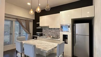 Jual Segera Rumah Elit di Green Lake City, Jakarta Barat, Luas 180 m2