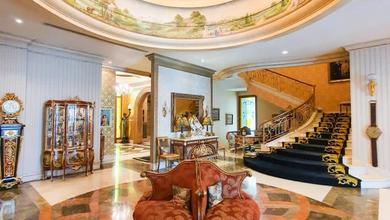 Rumah Area Luxury Pondok Indah, Jakarta Selatan - Harga Terbaik 60 Miliar