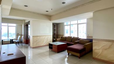 Dijual Segera Apartemen 3BR Unfurnished Kondisi Baik Siap Huni