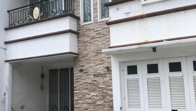 Rumah Mewah Luas 195 m2, area Taman Ratu, Jakarta Barat