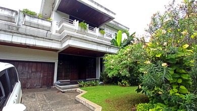 Penawaran Langka, rumah Prestisius di Puri Indah, Jakarta Barat, LB 535m²