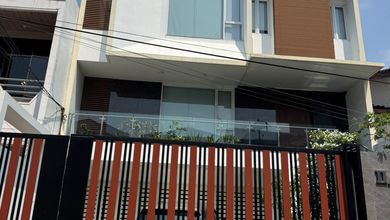 Rumah Area Luxury Pluit, Jakarta Utara - Harga Terbaik 9,5 Miliar