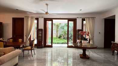 Rumah Elite di Kawasan Kebayoran Baru, Jakarta Selatan, LB 600m², Harga 50 Miliar