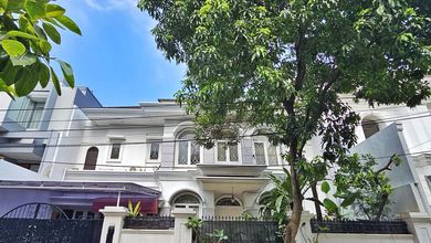 Rumah Prestisius di Kawasan Pondok Indah, Jakarta Selatan, LB 342m², Harga 17,5 Miliar