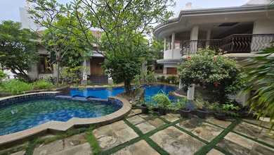 Rumah Mewah di Pantai Mutiara, Jakarta Utara, 4 Kamar Tidur, LT 1200m²