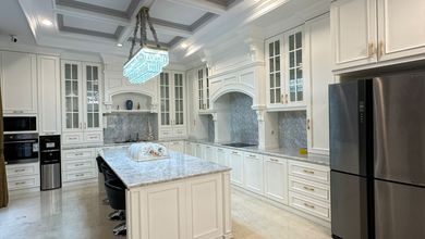 Dijual rumah Mewah di Pantai Indah Kapuk, Jakarta Utara - LT 240m²