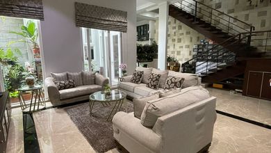 Rumah Prestisius di Kawasan Permata Buana, Jakarta Barat, LB 500m², Harga 15 Miliar