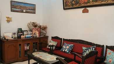 For Sale rumah Mewah di Jelambar, Jakarta Barat - LT 168m²