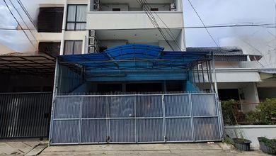 Kesempatan Langka, rumah Prestisius di Tanjung Duren, Jakarta Barat, LB 600m²