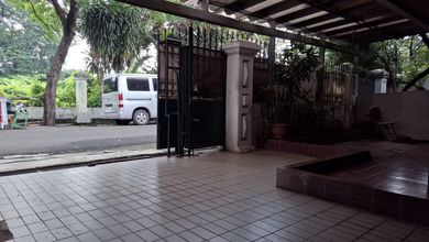 Kesempatan Langka, rumah Prestisius di Tebet, Jakarta Selatan, LB 250m²