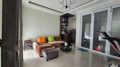 Rumah Elite di Kawasan Tebet, Jakarta Selatan, LB 215m², Harga 3,2 Miliar