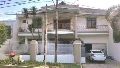 Jual Rumah Cantik Luas 432 m2 area Gudang Peluru, Jakarta Selatan