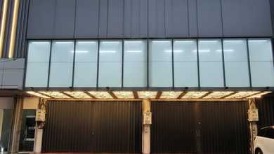 Disewakan Ruko Gandeng Ada Lift di Pondok Indah Jakarta Selatan