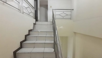 Disewakan Ruko Siap Huni di Plaza Pondok Indah Jakarta Selatan