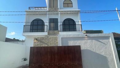 Villa Ungasan Bergaya Mediterania Akses Mudah Ke Tempat Wisata 