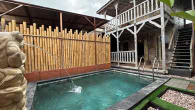 Villa Kayu Baru 2 Lantai di Gianyar