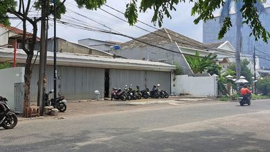 Disewakan Ruang Usaha , Lokasi Strategis, Pusat Kuliner Greenville & Taman Ratu