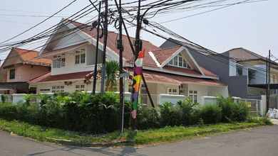 Rumah Sewaan Murah di Kemanggisan, Jakarta Barat, 6 KT, Harga 180 Juta /tahun