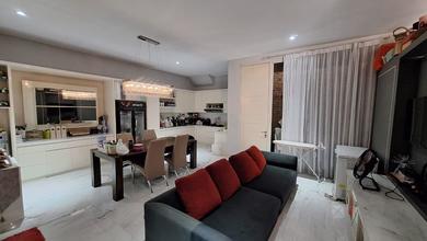 Rumah Area Luxury Mulyorejo, Surabaya - Harga Terbaik 4,45 Miliar