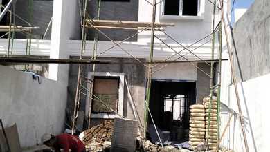 Kesempatan Rumah di Gununganyar, Surabaya, LB 65m², Harga 900 Juta