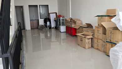 Ruko, 3 Lantai Eastren Park Cocok untuk Usaha Perkantan,Dll