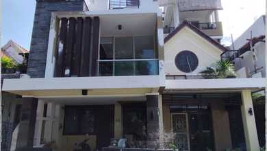 Dijual rumah Mewah di Citraland, Surabaya - LT 150m²