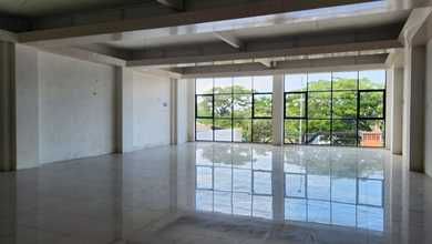 Ruko Bagus  Gandeng Tidak Tembus Cocok Untuk Usaha Perkantoran ,dll Kedung Cowek Surabaya