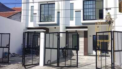 Rumah Dijual di Rungkut, Surabaya, LB 180m², Harga Kompetitif!
