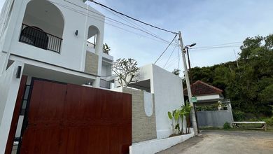 Dijual Villa baru gress dekat GWK kuta Bali