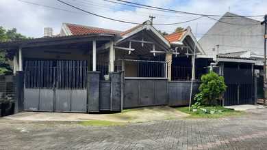 Hunian Prestisius di Kawasan Tenggilis Mejoyo, Surabaya, LB 260m², Harga 2,7 Miliar