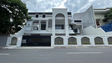 Kesempatan Eksklusif, rumah Prestisius di Denpasar Barat, Denpasar, LB 750m²
