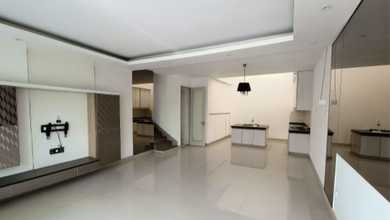 For Sale rumah Mewah di Pantai Indah Kapuk, Jakarta Utara - LT 120m²