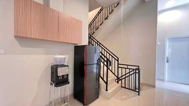 Kost 4 Lantai Luas 587 M2 Dekat Tangcity Mall