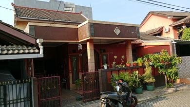 Promo Rumah di Ciledug, Tangerang, LB 100m², Harga 1,3 Miliar