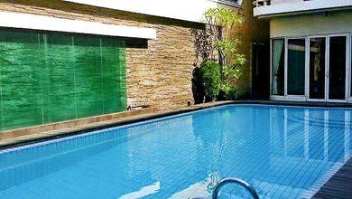 Rumah Elit LT 1000 m2, area Pondok Indah, Jakarta Selatan