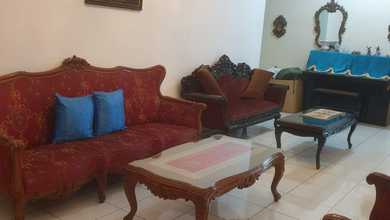 Kesempatan Langka, rumah Mewah di Kebon Jeruk, Jakarta Barat, LB 300m²