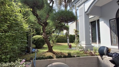 Hunian Mewah di Pakuwon Indah, Surabaya, 5 Kamar Tidur, LT 622m²