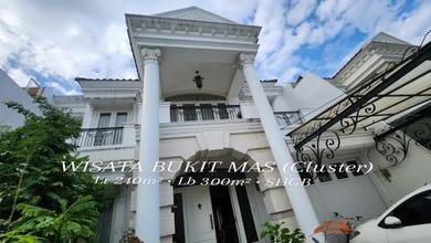 Rumah Elite di Kawasan Wiyung, Surabaya, LB 300m², Harga 4,2 Miliar