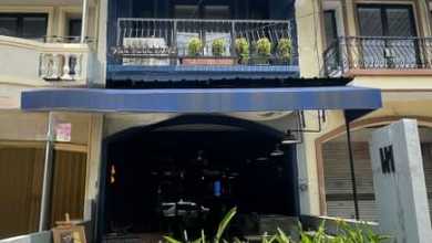 Ruko di Jalan Kembar Nirwana Eksekutif dengan Interior Cafe dekat Raya MERR