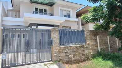 Rumah Area Luxury Sukolilo, Surabaya - Harga Terbaik 5,25 Miliar