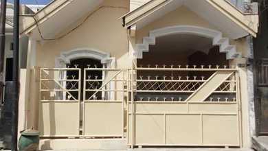 Rumah Dijual di Semolowaru, Surabaya, LB 110m², Harga Terbaik!