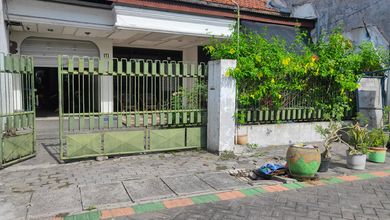 Rumah Area Premium Nginden, Surabaya - Harga Terbaik 5 Miliar