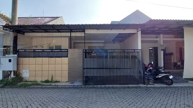 Dijual Rumah Nyaman di Citraland, Surabaya - LT 120m²