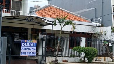 Hunian Mewah di Palmerah, Jakarta Barat, 4 KT, LT 156m²