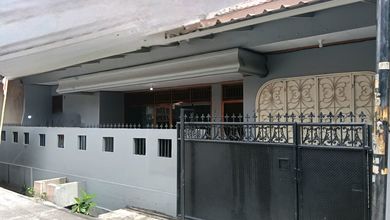 Dikontrakkan Rumah Murah di Tomang, Jakarta Barat, LT 180m²
